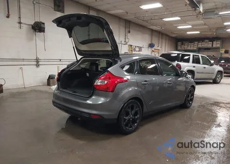 2013 Ford Focus Se из США, поврежденный, VIN 1FADP3K28DL141535